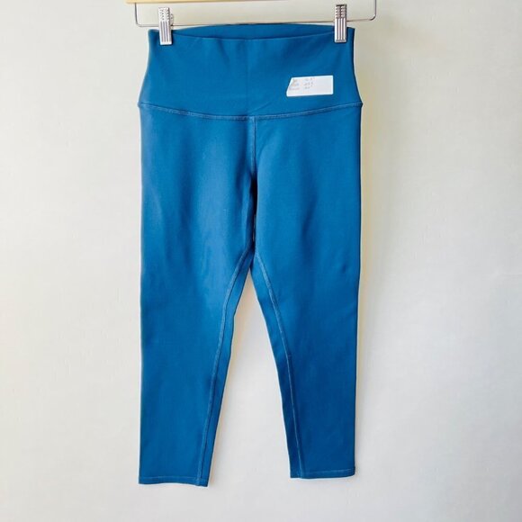❤️ ALO yoga Highrise 20” crop leggings in blue size S B52 - Picture 1 of 5